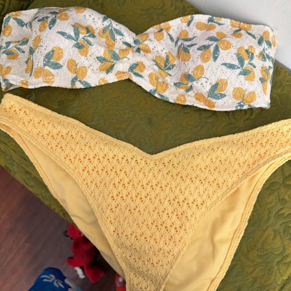 Holister Lemon Pattern Bandeau and Yellow Crochet Set
